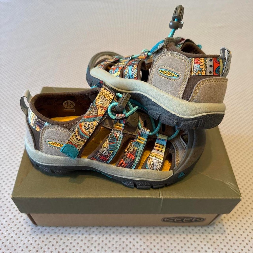 Keen Newport H2 Beeswax Multicolored Hiking Water Sandals Size 12‎ Kids